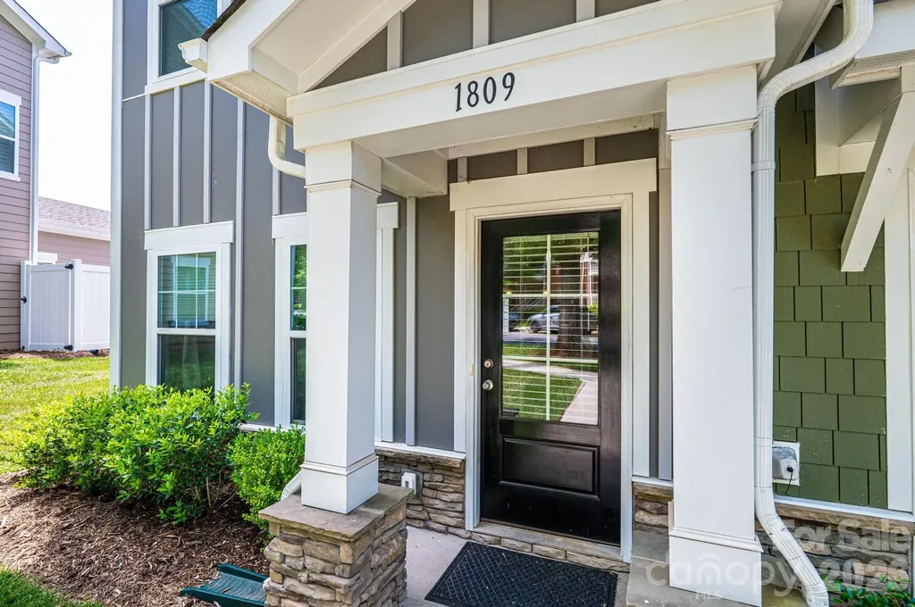 1809 Edgewater Drive NW Conover NC 28613