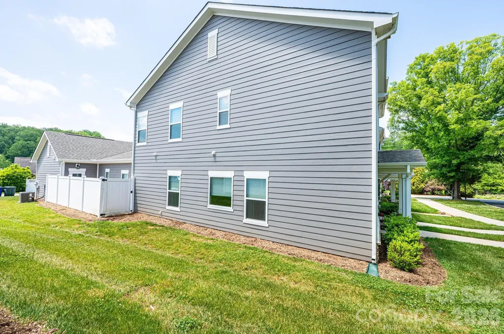 1809 Edgewater Drive NW Conover NC 28613