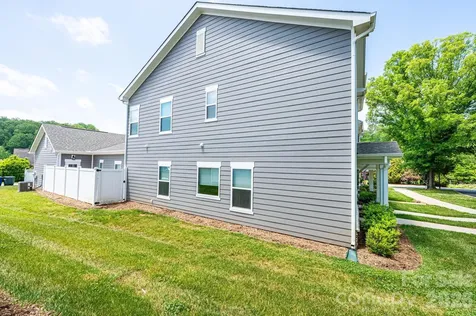 1809 Edgewater Drive NW Conover NC 28613