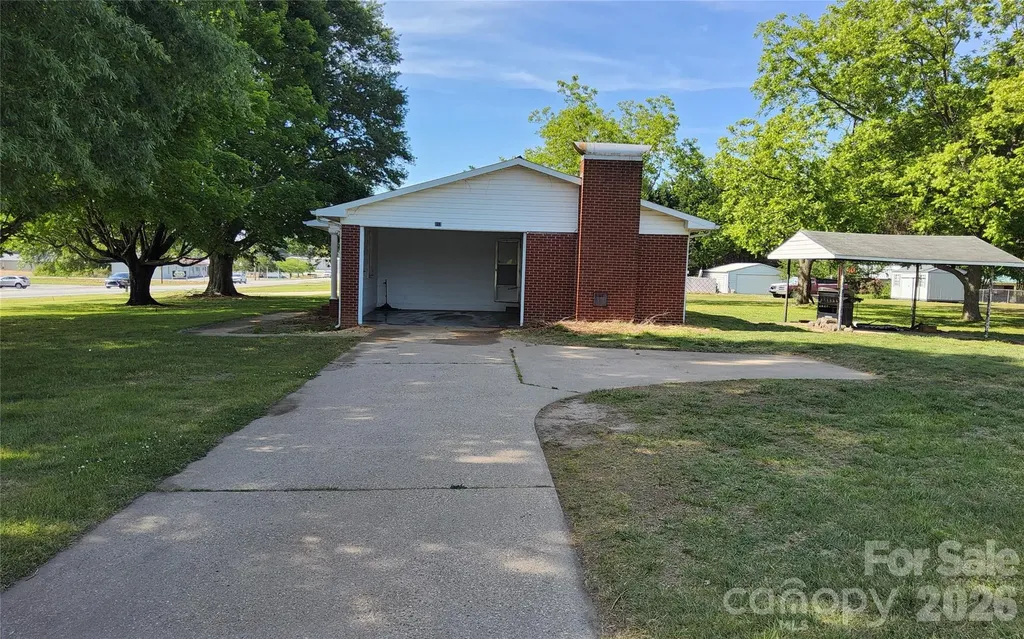 113 Kings Drive Forest City NC 28043