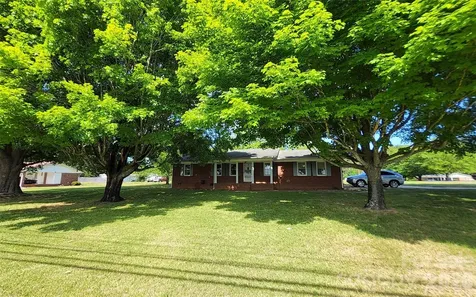 113 Kings Drive Forest City NC 28043