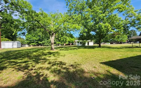 113 Kings Drive Forest City NC 28043