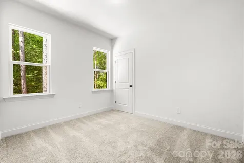 5256 Whitewater Drive Hickory NC 28601