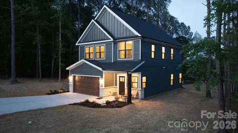 5256 Whitewater Drive Hickory NC 28601