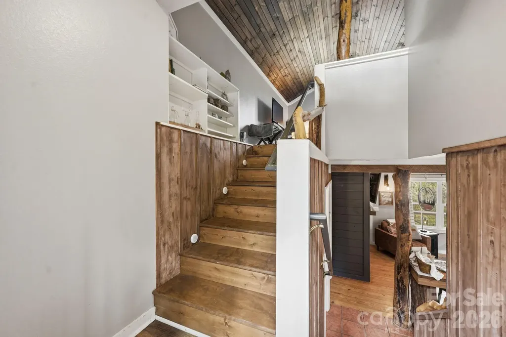 26/30 Yodelers Hollow Bryson City NC 28713