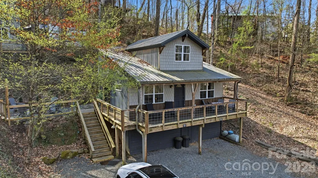 26/30 Yodelers Hollow Bryson City NC 28713