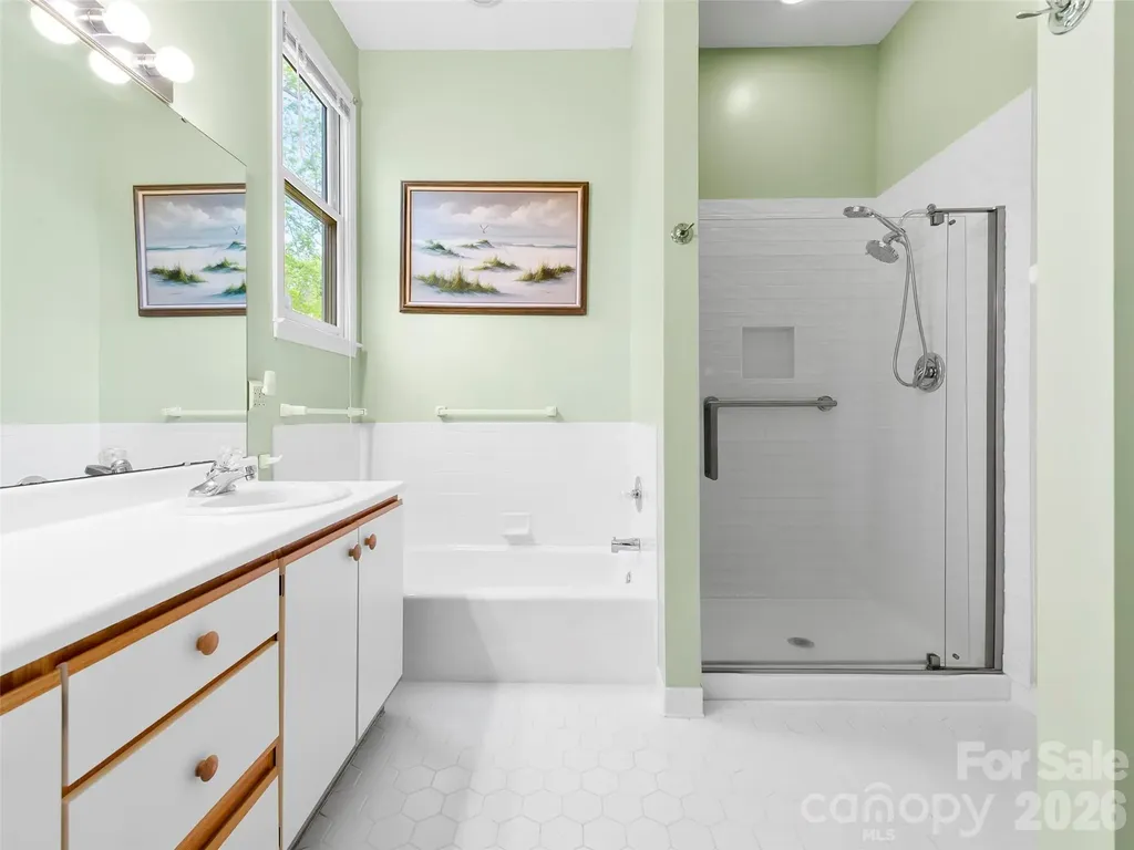 29 Tisha Lane Hendersonville NC 28739