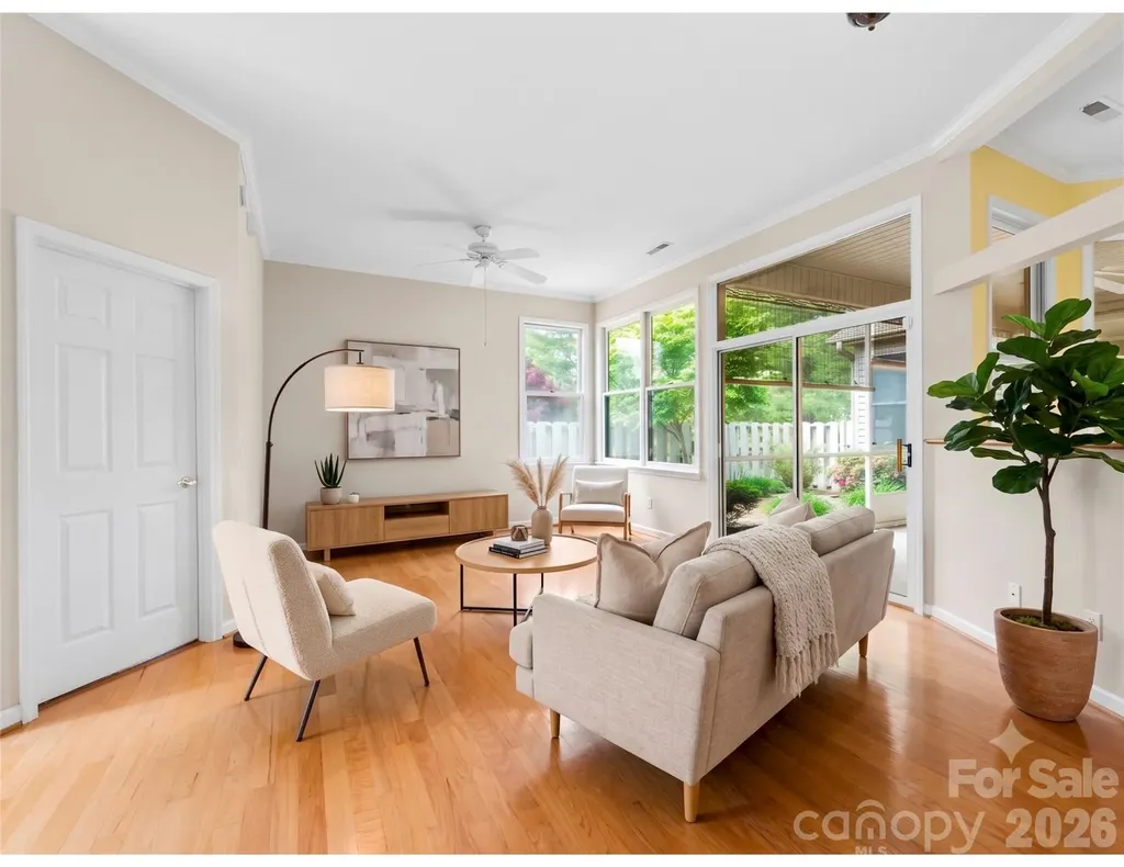 29 Tisha Lane Hendersonville NC 28739