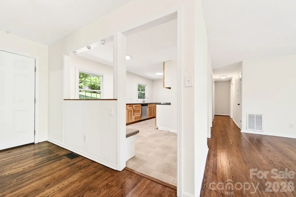 34 Wolfe Cove Road Asheville NC 28804