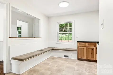34 Wolfe Cove Road Asheville NC 28804