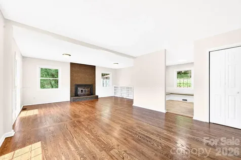 34 Wolfe Cove Road Asheville NC 28804