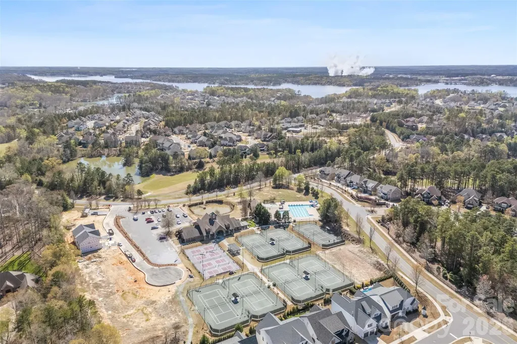9527 Spurwig Court Charlotte NC 28278