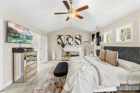 9527 Spurwig Court Charlotte NC 28278