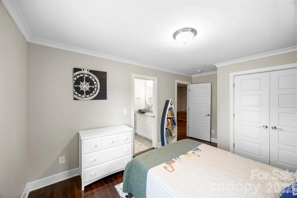 1823 Allen Street Charlotte NC 28205