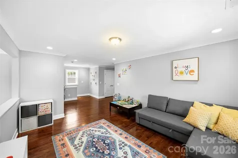 1823 Allen Street Charlotte NC 28205