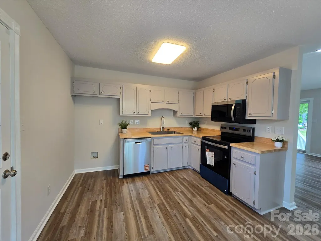2306 Firmin Court Gastonia NC 28056