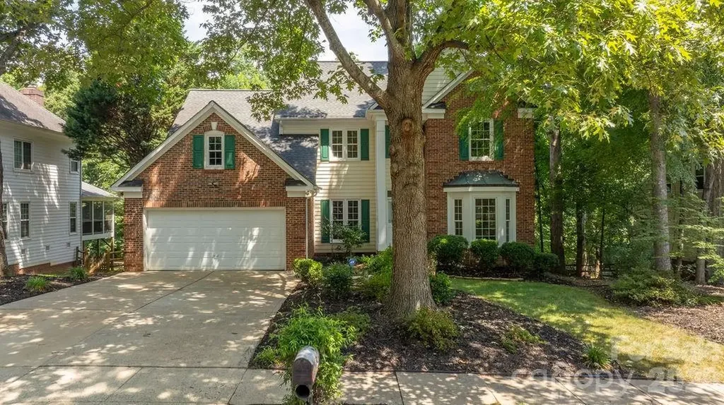 5217 Fairvista Drive Charlotte NC 28269