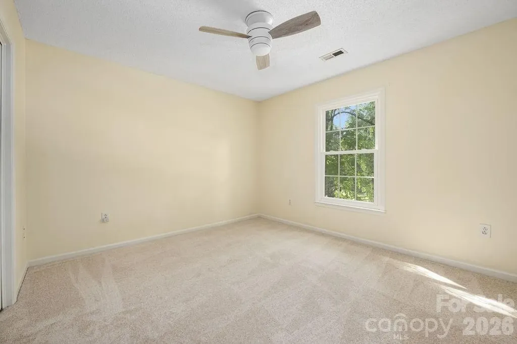 5217 Fairvista Drive Charlotte NC 28269