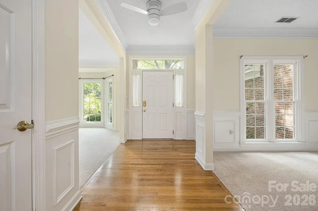 5217 Fairvista Drive Charlotte NC 28269