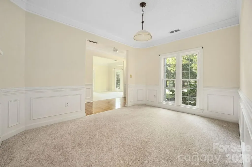 5217 Fairvista Drive Charlotte NC 28269