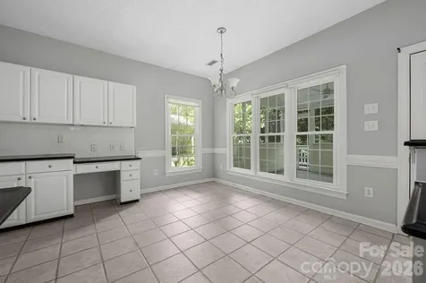 5217 Fairvista Drive Charlotte NC 28269
