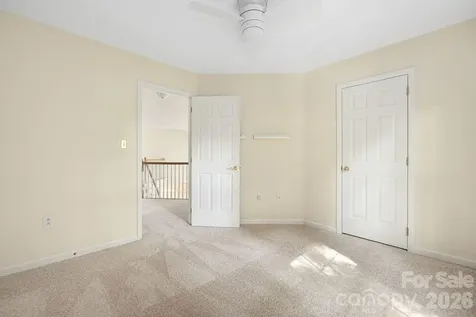 5217 Fairvista Drive Charlotte NC 28269