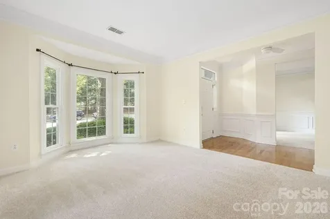 5217 Fairvista Drive Charlotte NC 28269