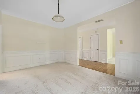 5217 Fairvista Drive Charlotte NC 28269