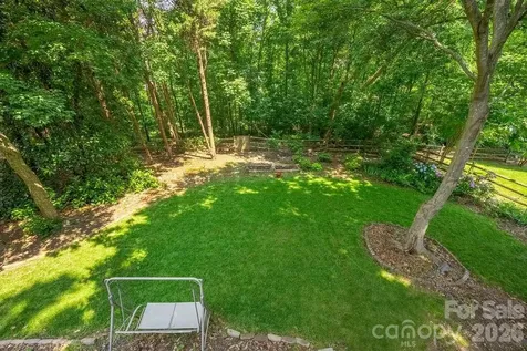 5217 Fairvista Drive Charlotte NC 28269