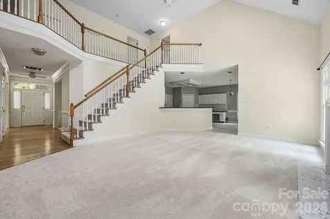 5217 Fairvista Drive Charlotte NC 28269