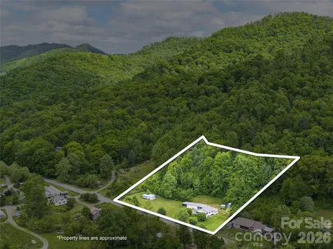 379 N Fork Road Barnardsville NC 28709