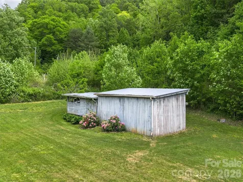 379 N Fork Road Barnardsville NC 28709