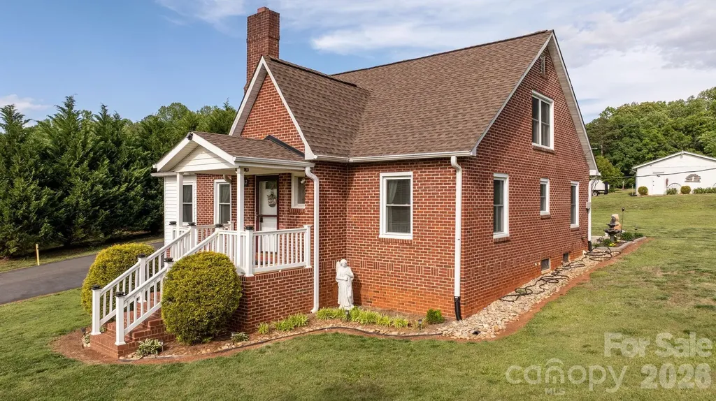 2582 Startown Road Newton NC 28658