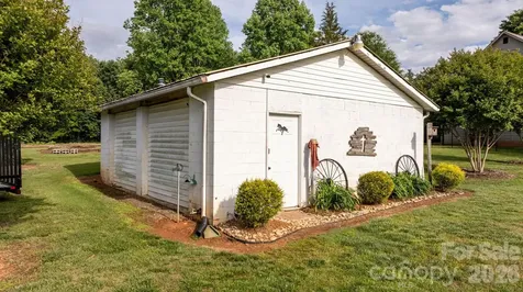 2582 Startown Road Newton NC 28658