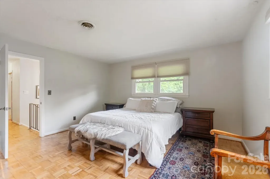 132 E Whisperwood Circle Hendersonville NC 28791