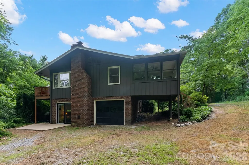 132 E Whisperwood Circle Hendersonville NC 28791