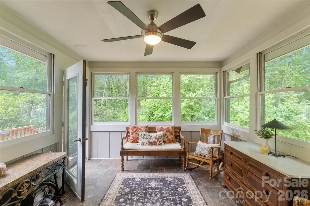 132 E Whisperwood Circle Hendersonville NC 28791
