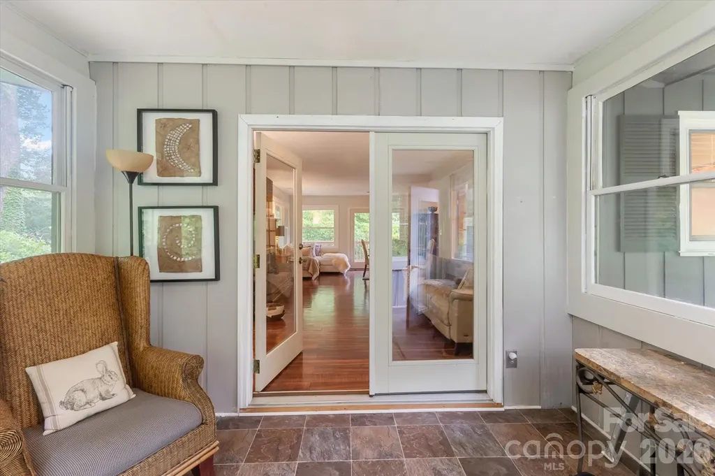 132 E Whisperwood Circle Hendersonville NC 28791