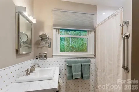 132 E Whisperwood Circle Hendersonville NC 28791