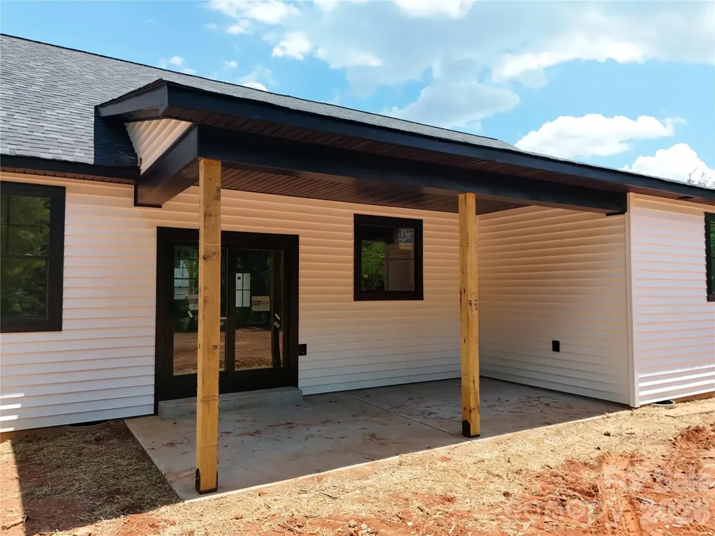 2435 Kimberly Avenue Morganton NC 28655