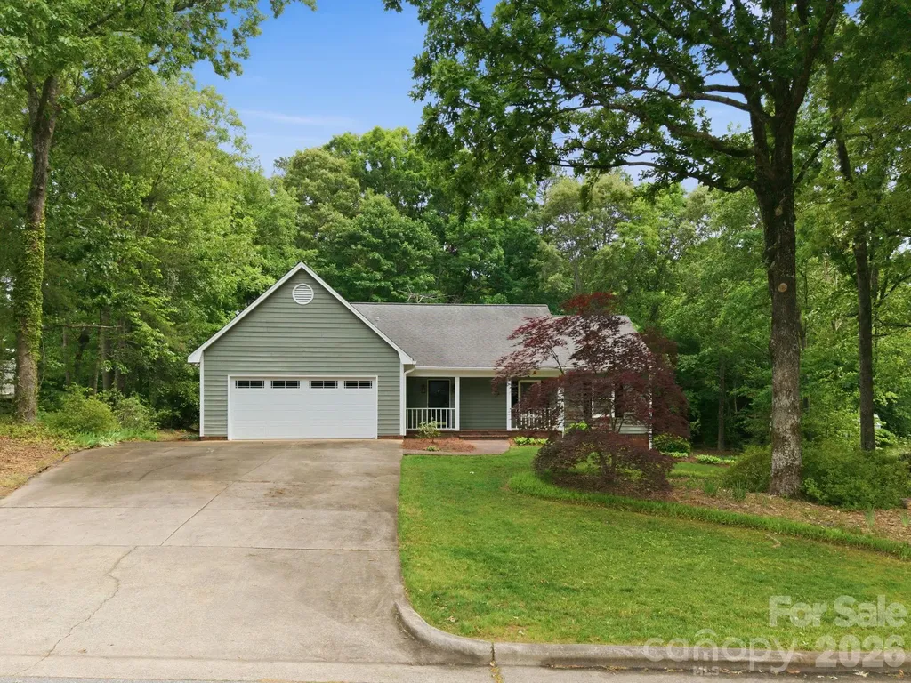 4804 Elmhurst Drive NE Hickory NC 28601