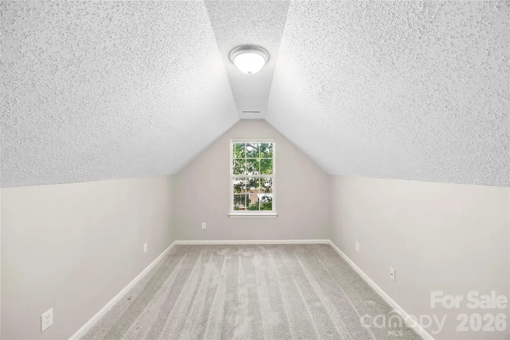 9713 Aviary Hill Way Charlotte NC 28214
