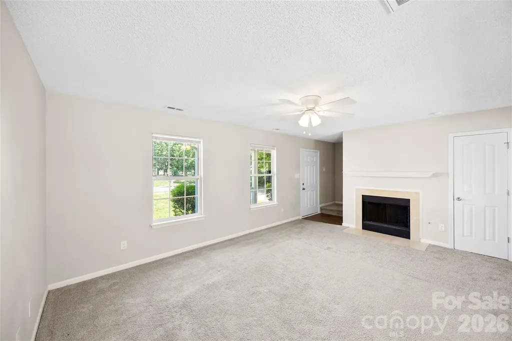 9713 Aviary Hill Way Charlotte NC 28214