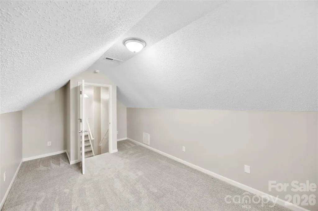 9713 Aviary Hill Way Charlotte NC 28214