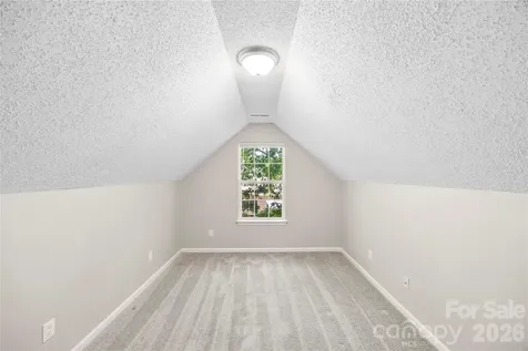 9713 Aviary Hill Way Charlotte NC 28214