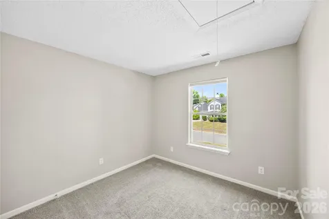 9713 Aviary Hill Way Charlotte NC 28214