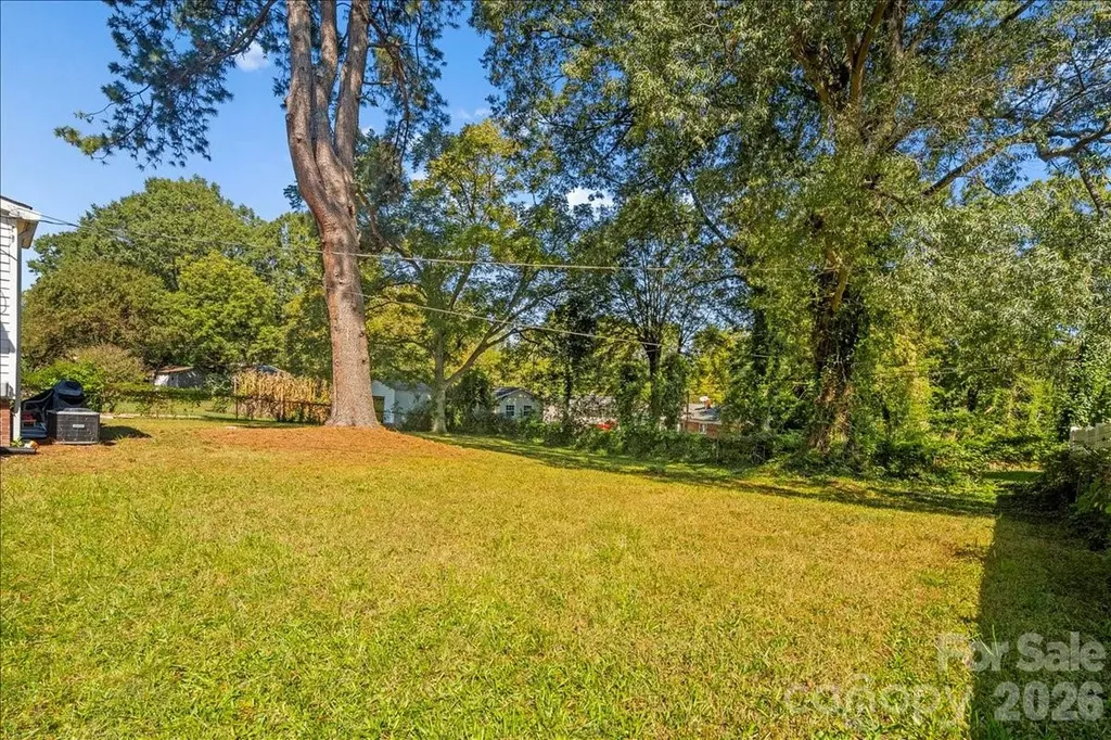 1222 E Park Drive Gastonia NC 28054