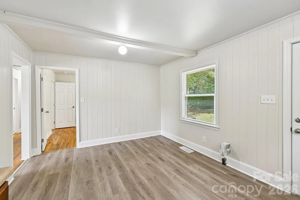 3935 Crestridge Drive Charlotte NC 28217