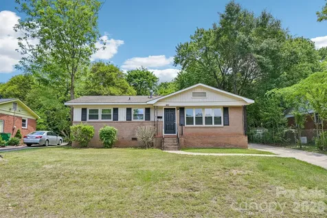 3935 Crestridge Drive Charlotte NC 28217