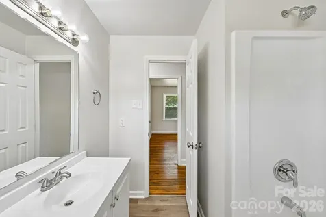3935 Crestridge Drive Charlotte NC 28217